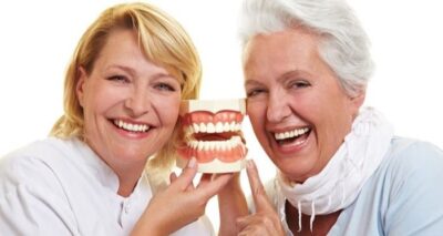 Cách bảo vệ răng, giúp răng lâu rụng ở người già hiệu quả